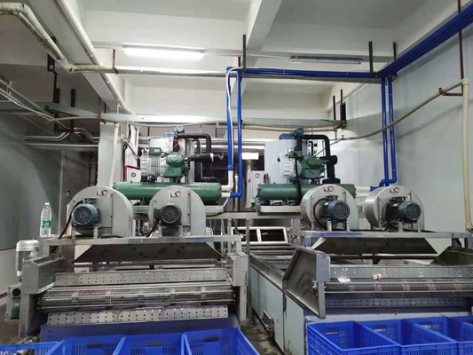 सी फूड कूलर के लिए 70kw 10ton स्नोफ्लेक आइस मेकर मशीन